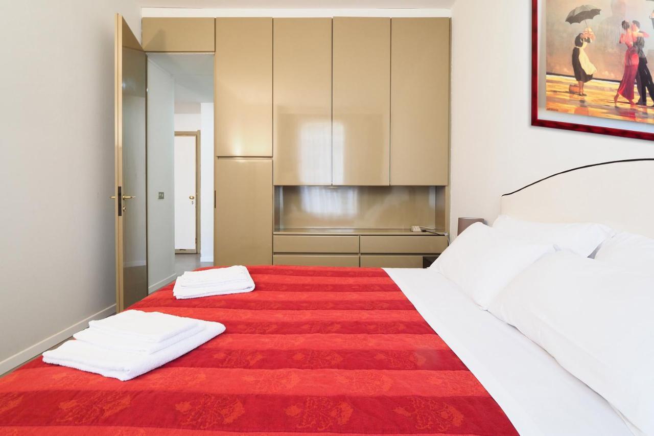 Duomo Luxury Apartment - One Bed Milano Exteriör bild